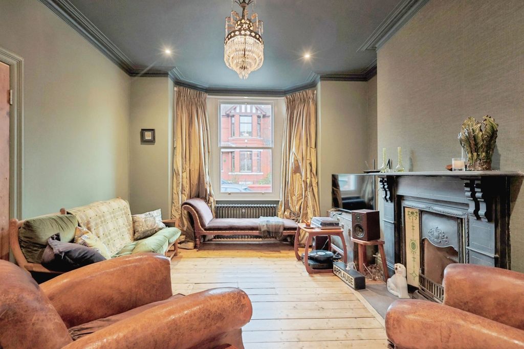 Property photo 2 of 42 Pbox-Img.Jpg