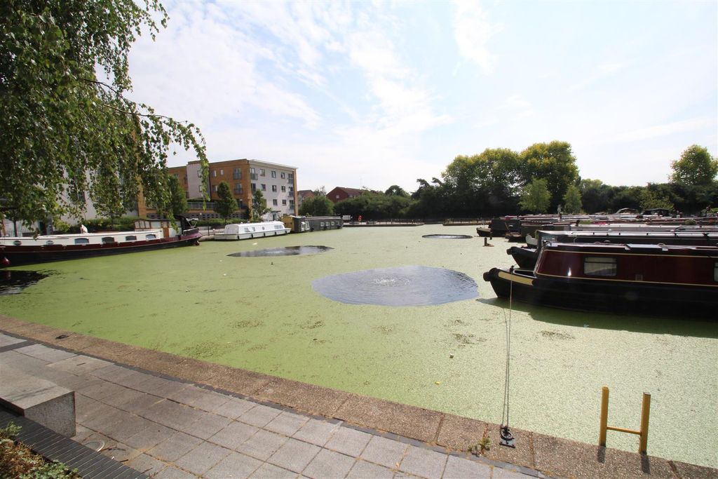 Property photo 2 of 14 Full Description