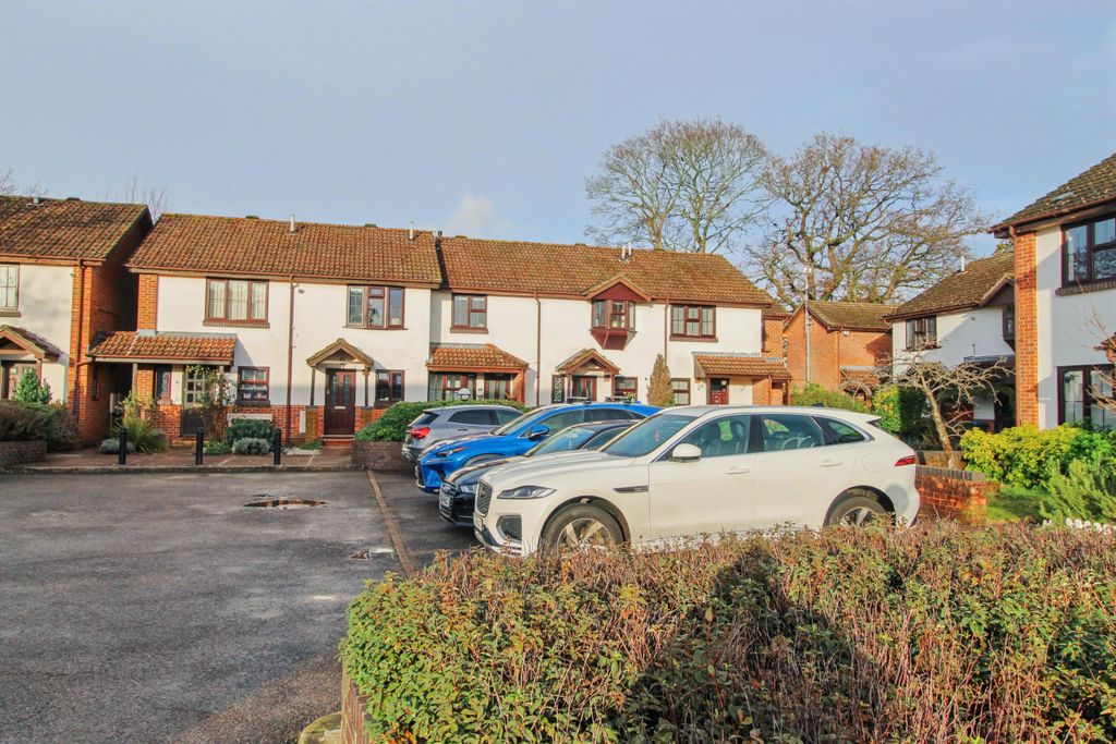 Property photo 2 of 13