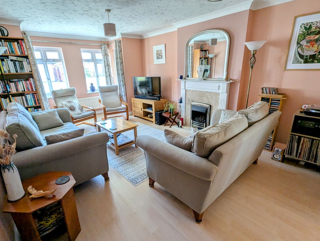 Property photo 3 of 23 Living Room