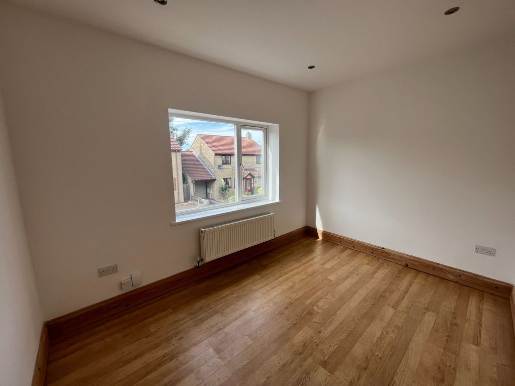 Property photo 2 of 3