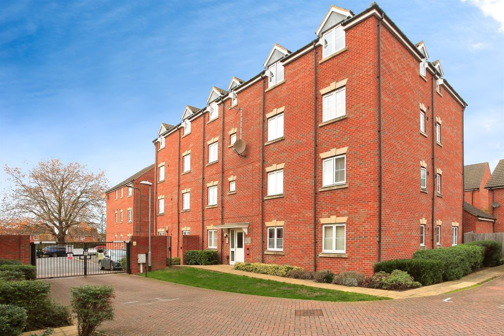 Property photo 1 of 17