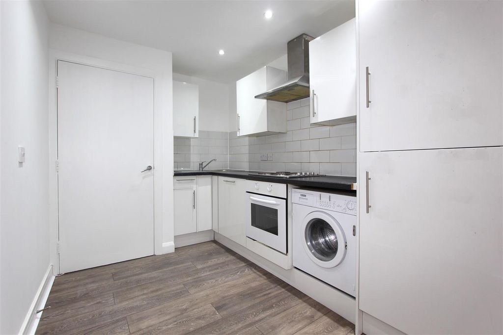 Property photo 3 of 15 Kitchen