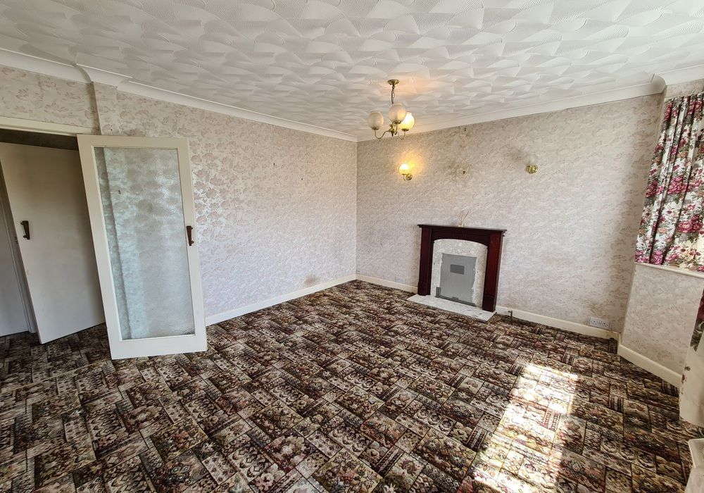 Property photo 3 of 12