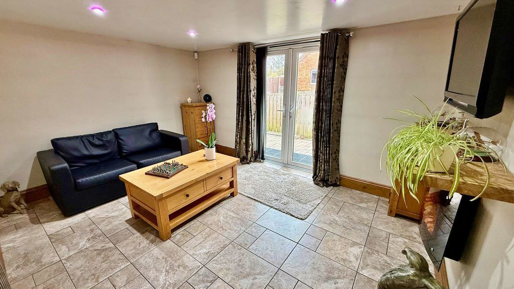 Property photo 3 of 22 Photo 7