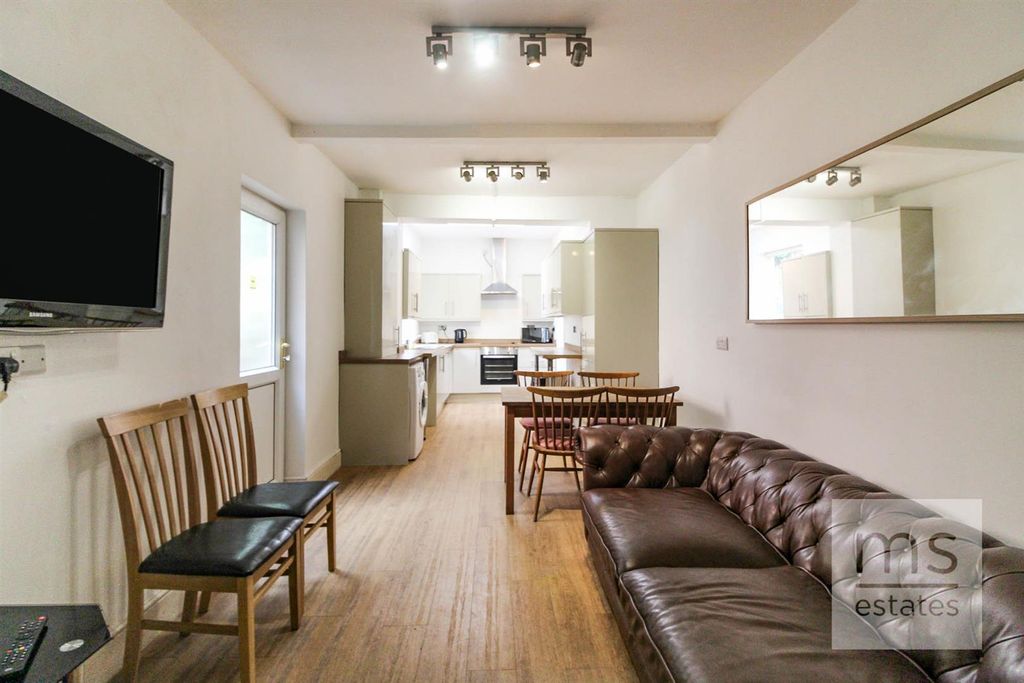 Property photo 3 of 14 Img_0127.Jpg