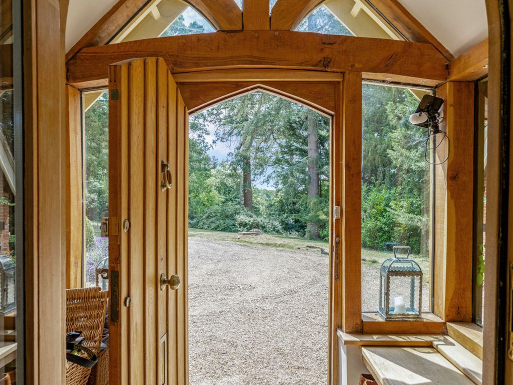 Property photo 2 of 18
