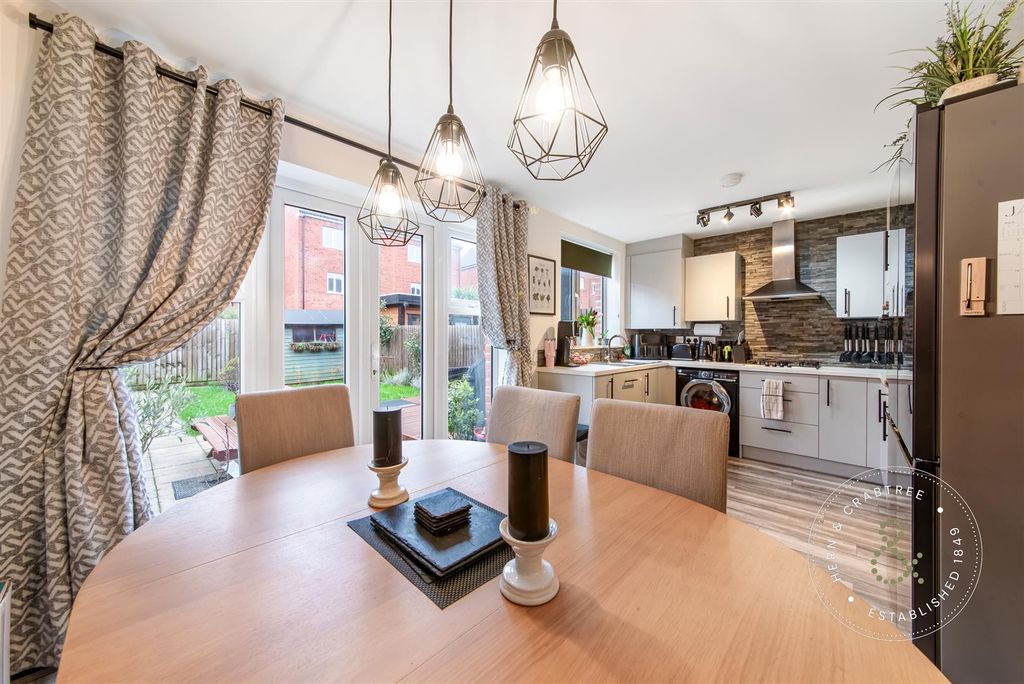 Property photo 2 of 28 Rhodri-Morgan-Way-22.Jpg