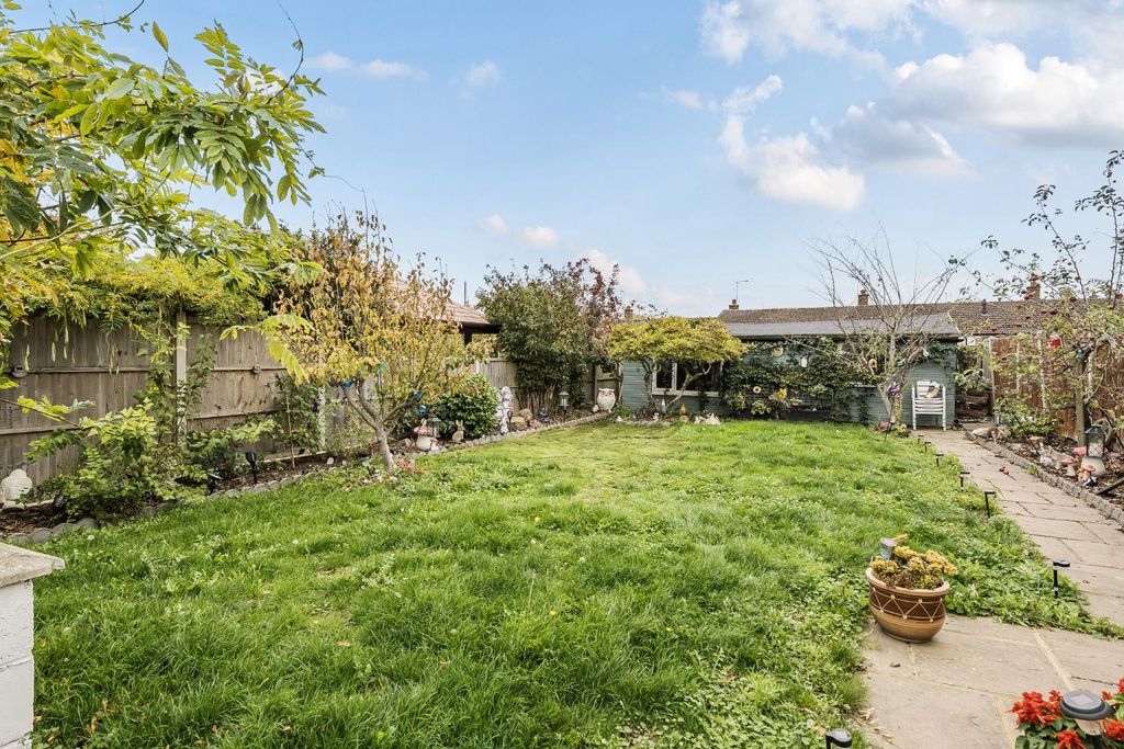 Property photo 2 of 18 1365367-24-68E8Eea5A5141.Jpg