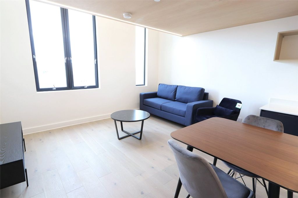 Property photo 2 of 9 Picture No. 03