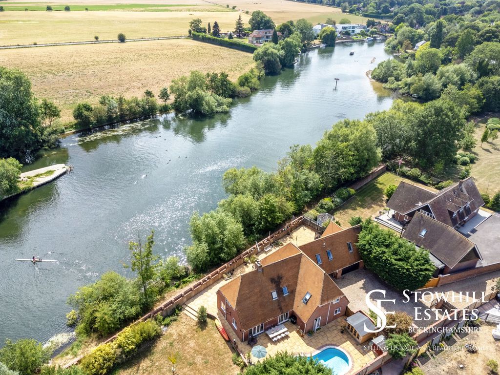 Property photo 2 of 44 Drone