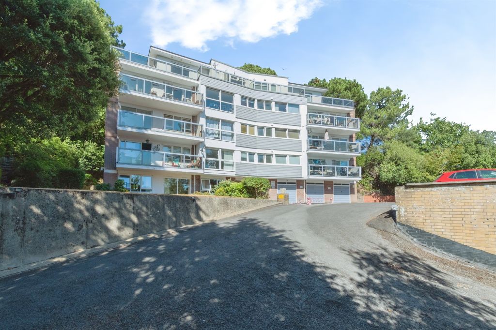 Property photo 1 of 21