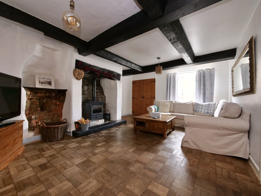 Property photo 3 of 12