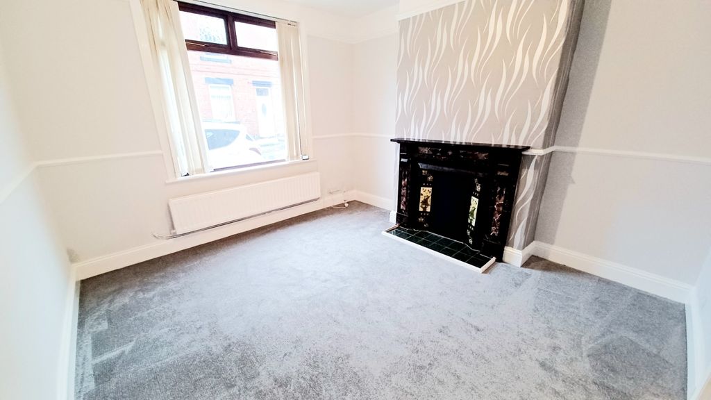 Property photo 2 of 14 20251126_141210