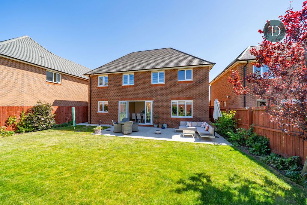 Property photo 2 of 46