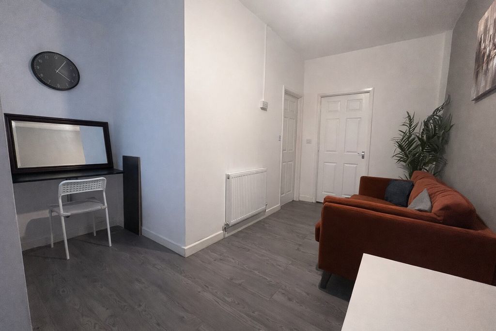 Property photo 3 of 5 Photo 3