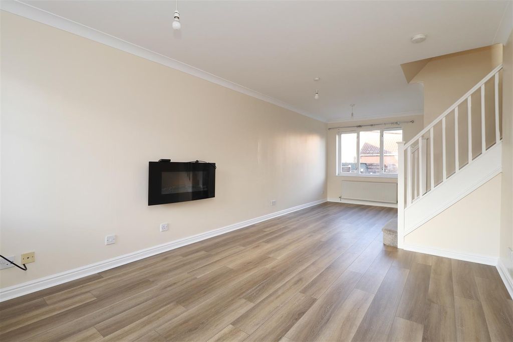 Property photo 2 of 12 Image00008.Jpeg