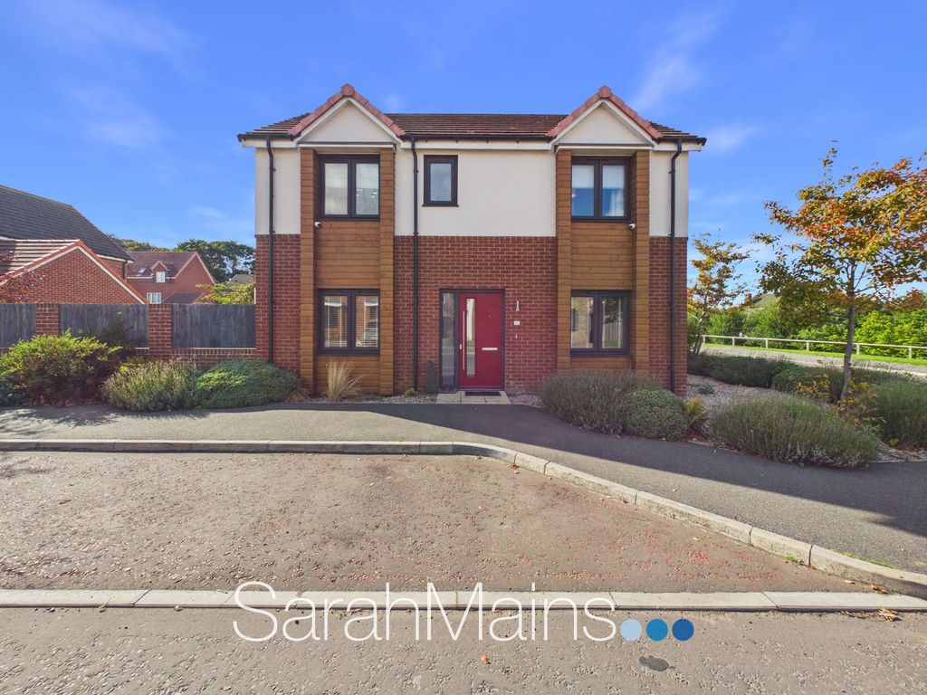 Property photo 1 of 18 External
