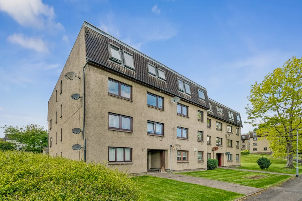Fortingall Avenue, North Kelvinside, Glasgow G12 - View 3