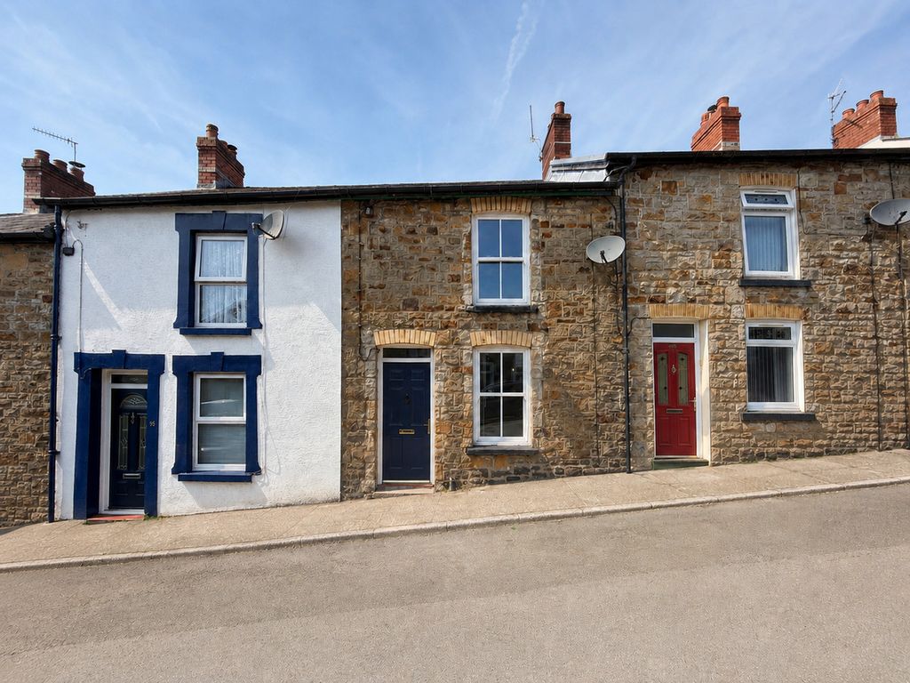 Property photo 1 of 17