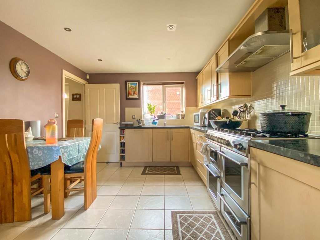Property photo 3 of 26 Image00012.Jpg