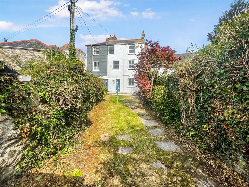 Property photo 3 of 15