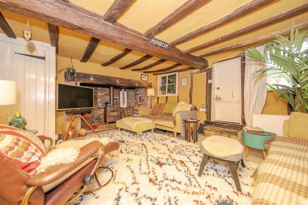 Property photo 2 of 17