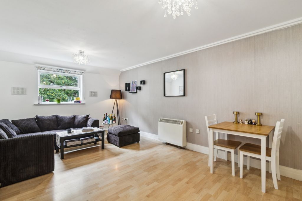 Property photo 1 of 10 9