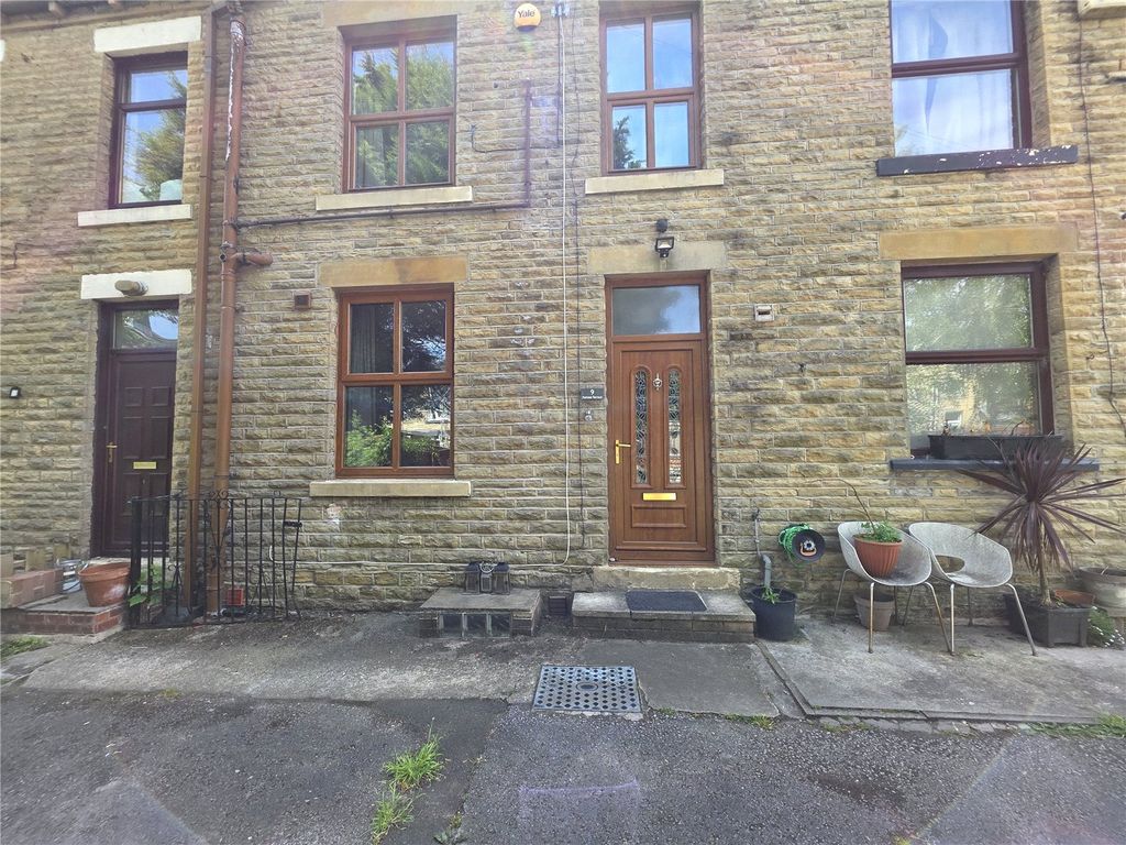 Property photo 2 of 24 Picture No. 35