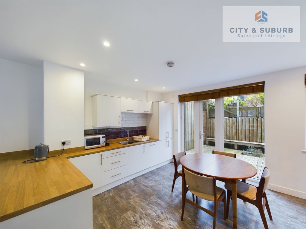Property photo 3 of 20 Kfp11 Marketing Images (3)