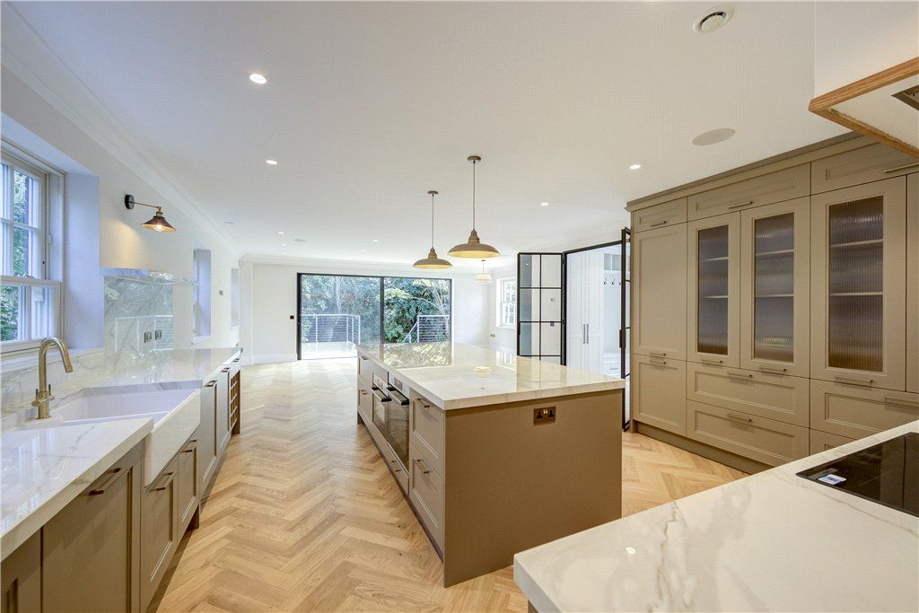 Property photo 3 of 22 Picture No. 46