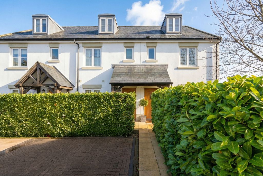 Property photo 1 of 30