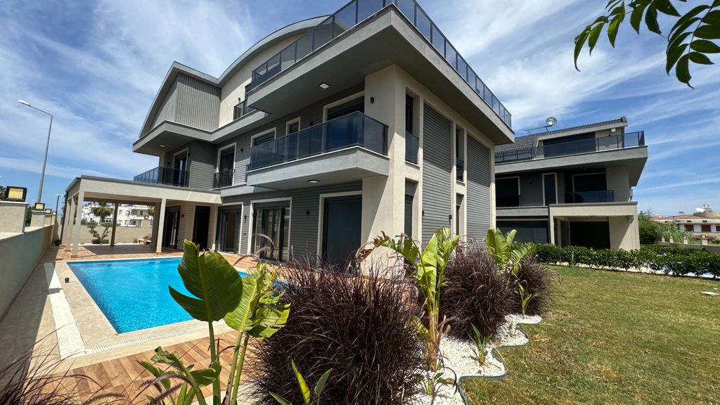 Property photo 1 of 26 Exceptional Villa With A Private Pool For Sale In Belek, Antalya - A Modern, Triplex Villa With A Private Pool And Garden