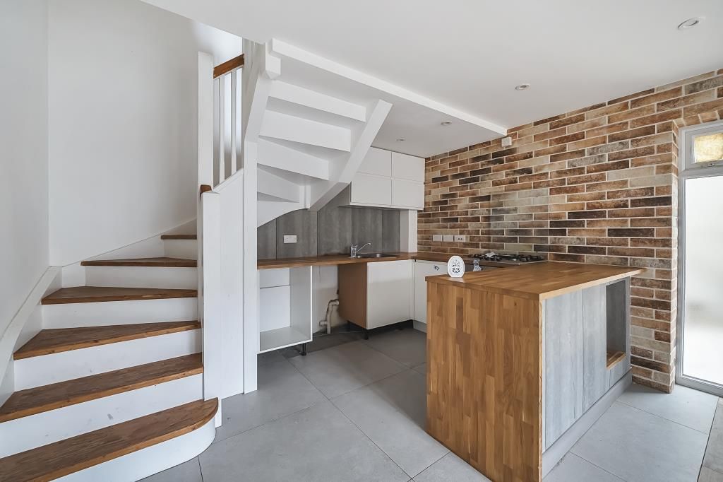 Property photo 3 of 15 Photos