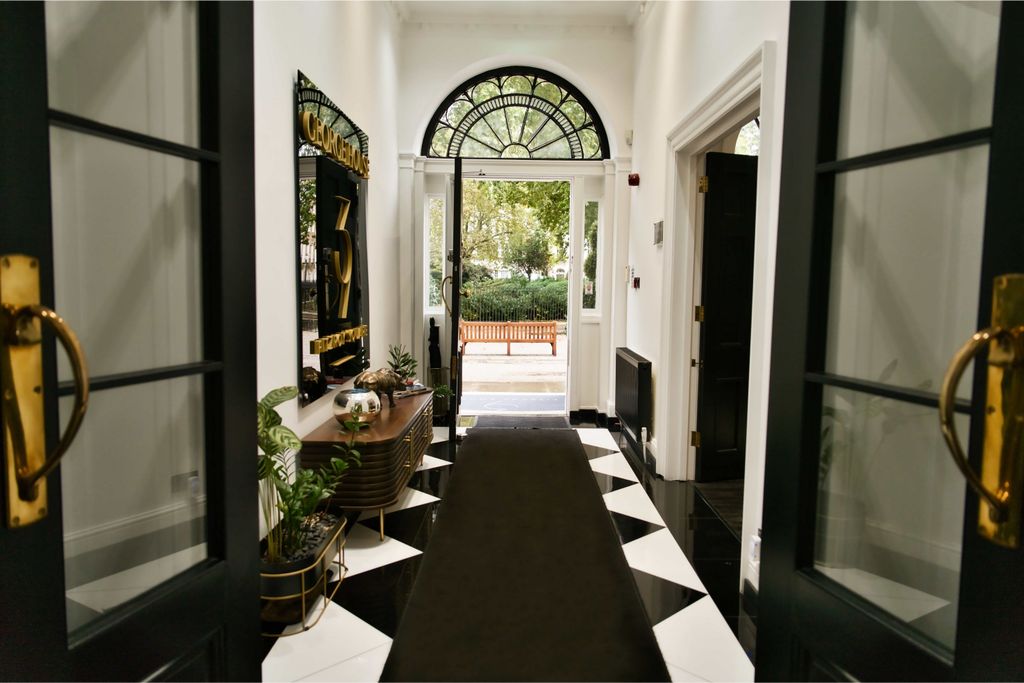 Property photo 1 of 9 Property Image 1