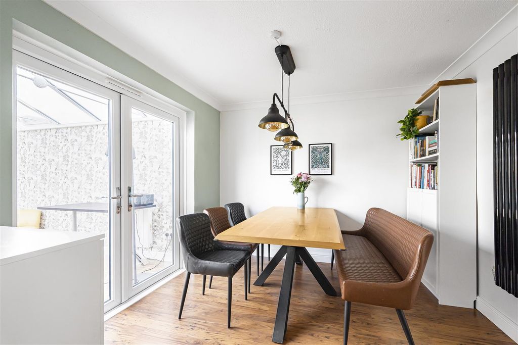 Property photo 3 of 24 17_62625.Jpg