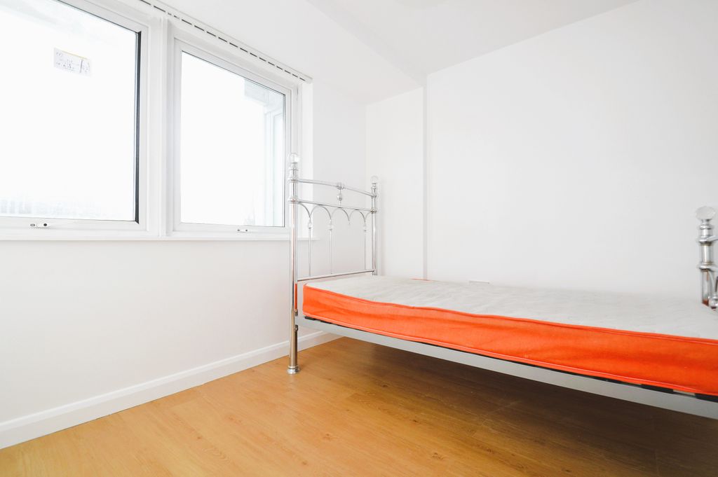 Property photo 3 of 6 Dsc_0504