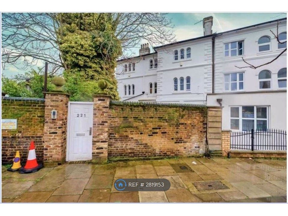 Property photo 2 of 14