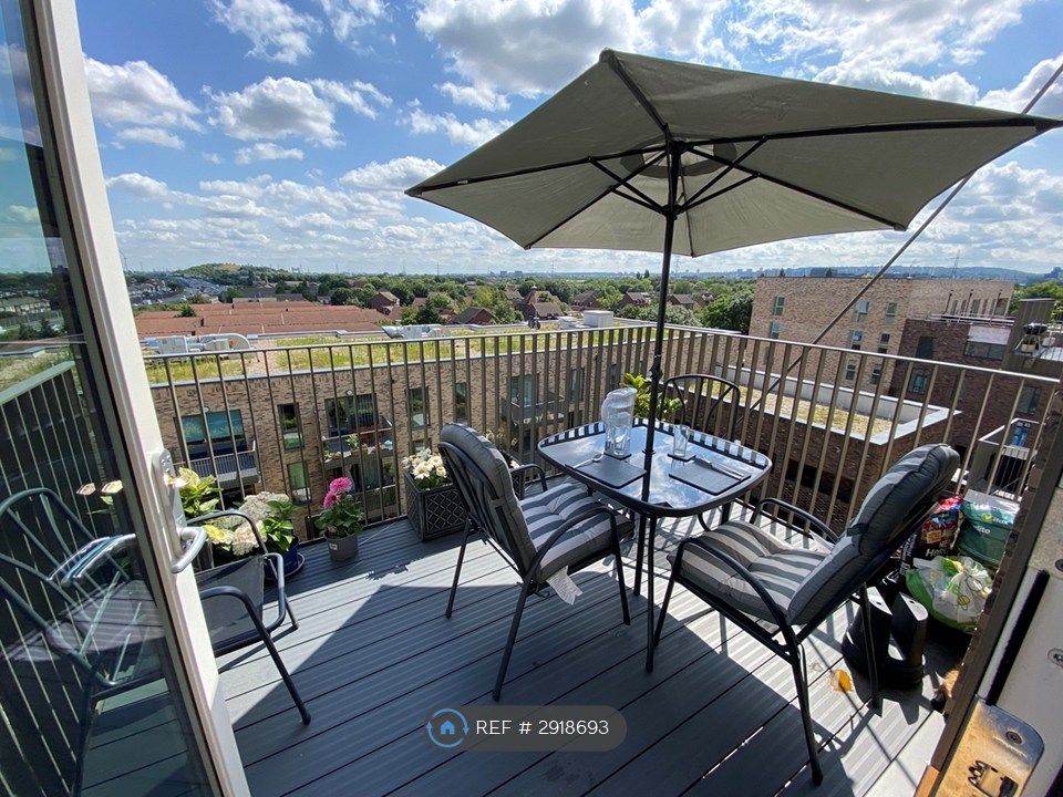 Property photo 2 of 17 Balcony