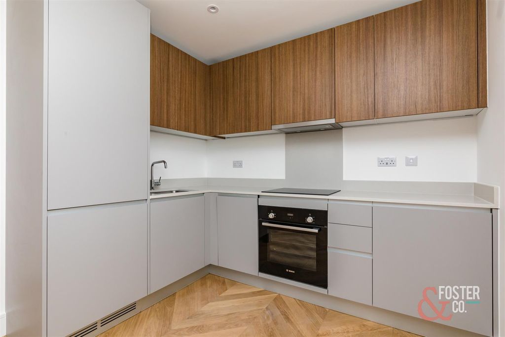 Property photo 3 of 8 Aurum 7-7.Jpg