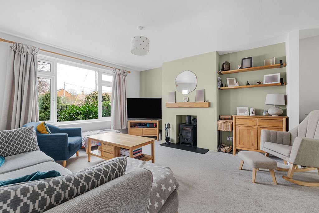 Property photo 2 of 23