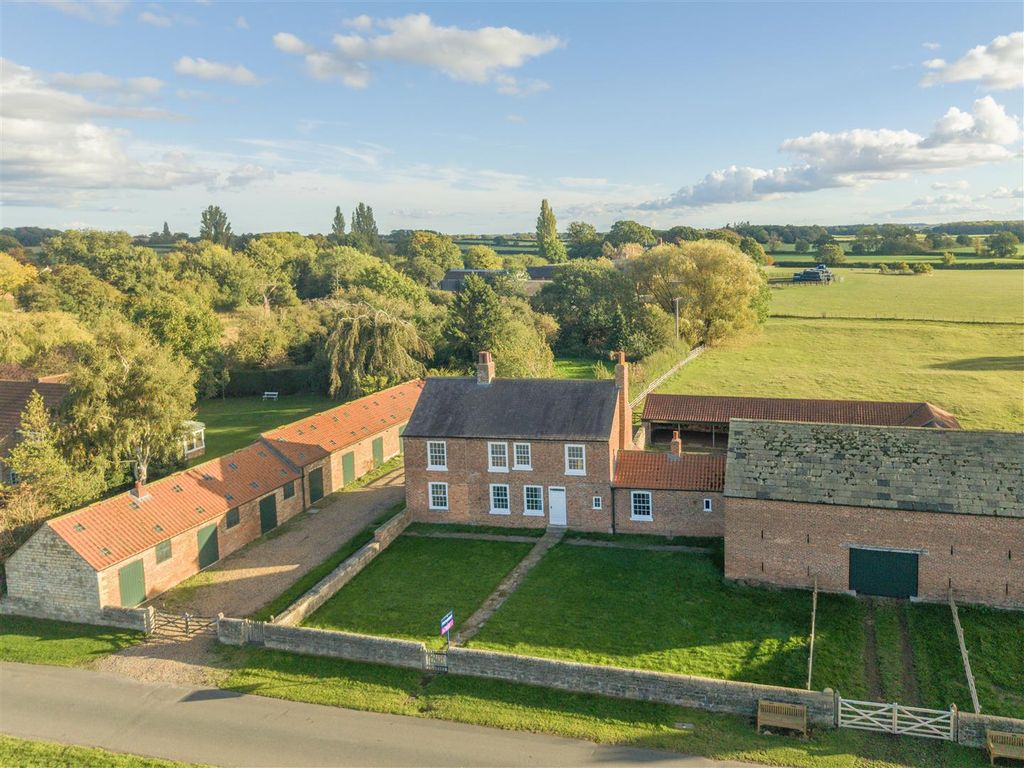 Property photo 1 of 22 Dji_20261007165149_0225_D.Jpg
