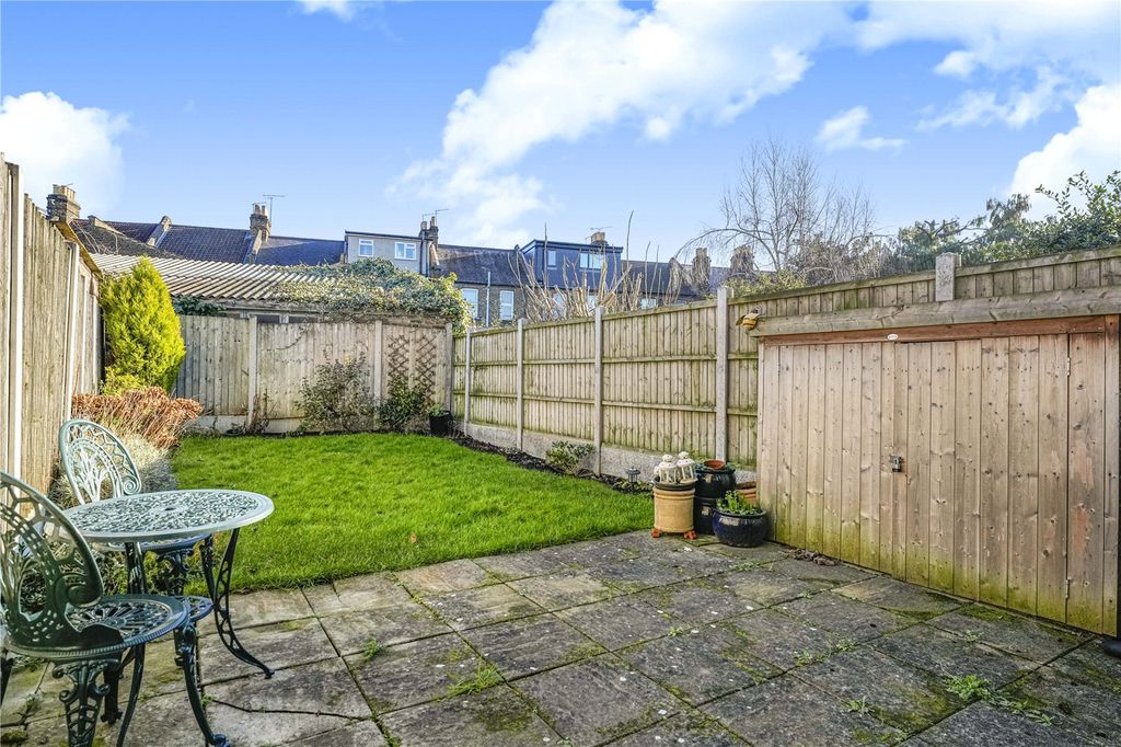 Property photo 2 of 13 Picture No. 25