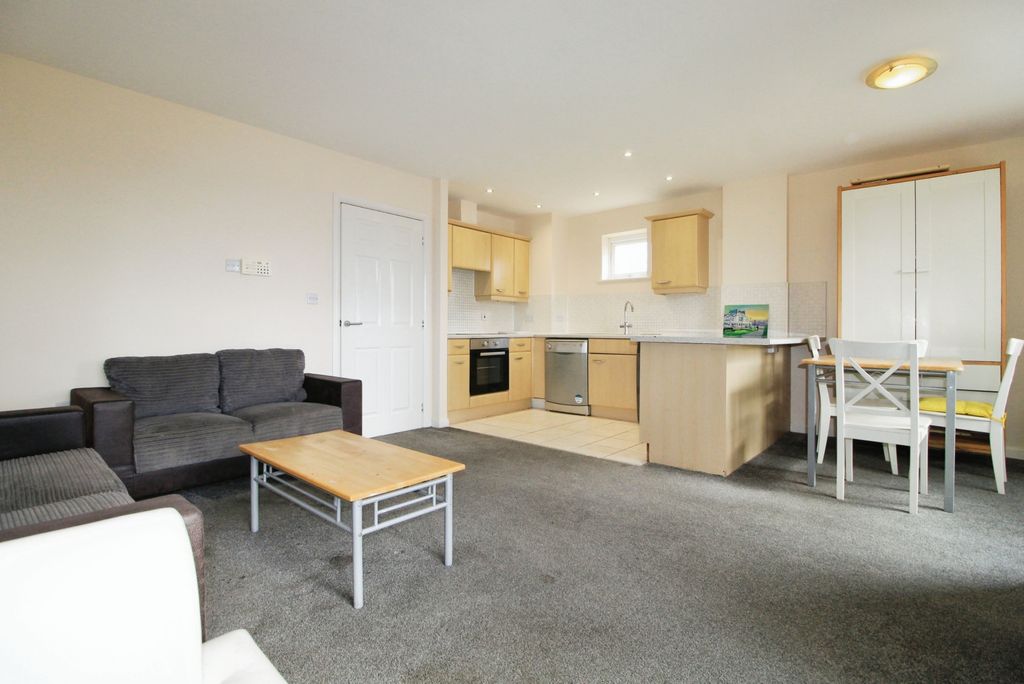 Property photo 3 of 20 Gallery