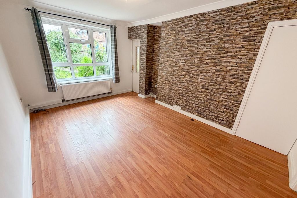 Property photo 2 of 9 2.Jpg