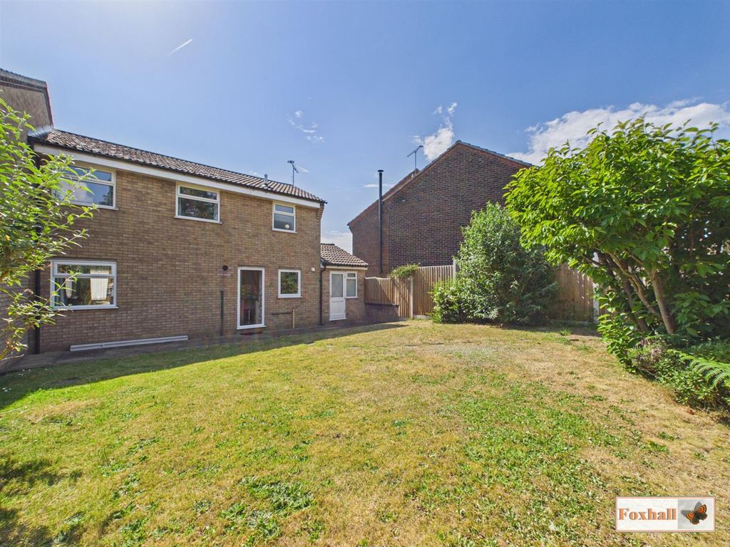 Property photo 2 of 21 Rear Garden