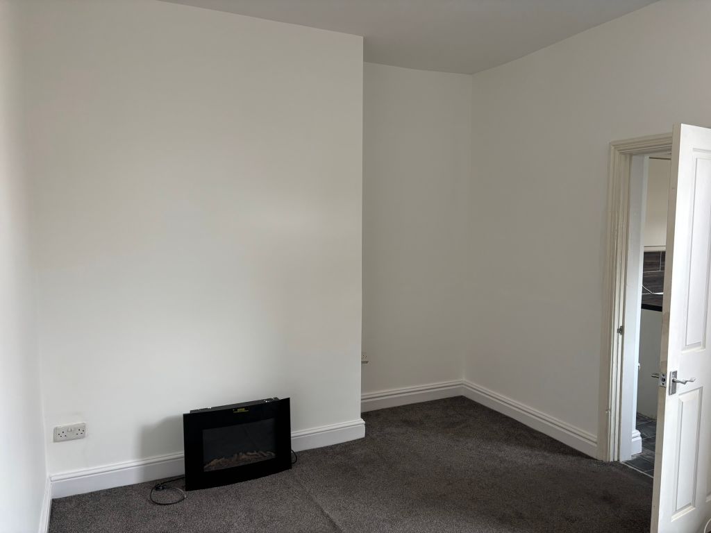 Property photo 3 of 9 Living Room