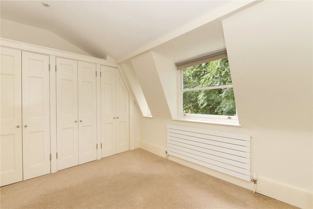 Property photo 3 of 5