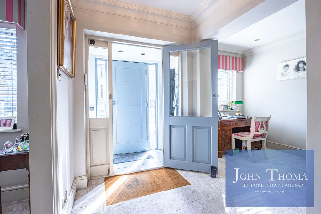 Property photo 2 of 28 Photo 2