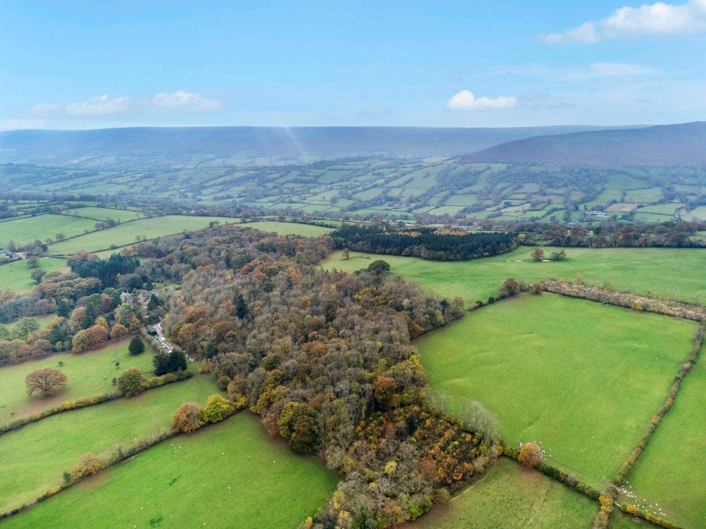 Property photo 2 of 8 Picture 2